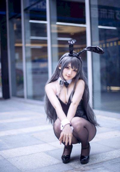 爱川美里菜牛仔裤最经典三个款式_视频网址大全