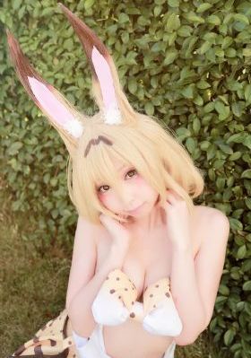 美女被男生_BD英语在线播放观看